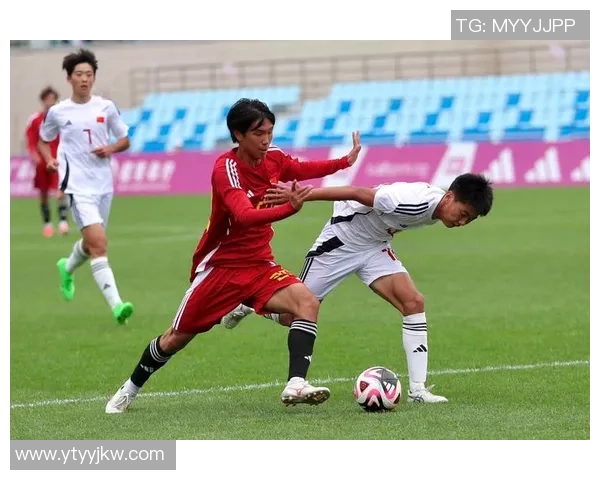 中国足球队在12强赛中的表现与未来发展展望分析 中国足球队在12强赛中的表现与未来发展展望分析