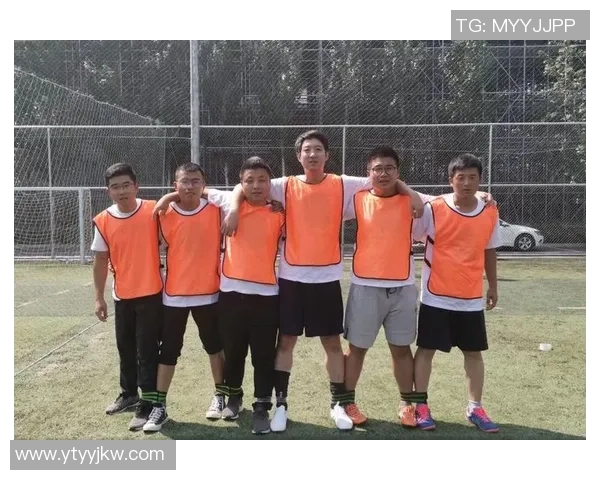 奶油足球的魅力与挑战探讨如何在比赛中发挥创意与团队合作精神