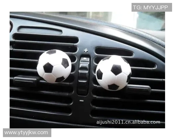 汽车足球座垫让你的驾驶体验更舒适更有趣,享受每一次出行的乐趣与激情 汽车足球座垫让你的驾驶体验更舒适更有趣,享受每一次出行的乐趣与激情