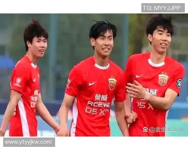 足球新秀潜力分析：未来之星如何在赛场上崭露头角